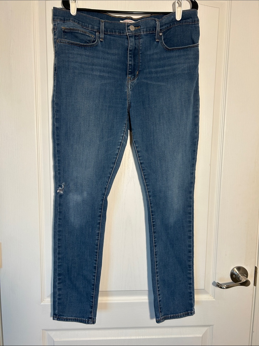 Levi's Mid-Blue Skinny Jeans Slimming Skinny Size 34